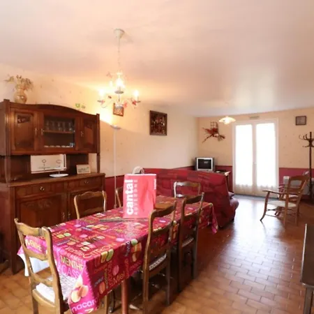 Gite Au Pied Du Puy Mary, 6 Pers, Terrasse, Jardin Clos, Animaux Acceptes, Randos & Ski A Proximite - Fr-1-742-370 Prázdninový dům