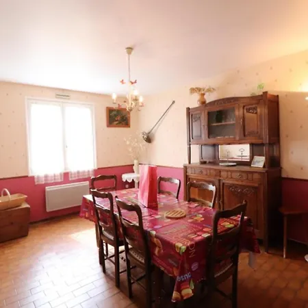 Gite Au Pied Du Puy Mary, 6 Pers, Terrasse, Jardin Clos, Animaux Acceptes, Randos & Ski A Proximite - Fr-1-742-370 Le Claux